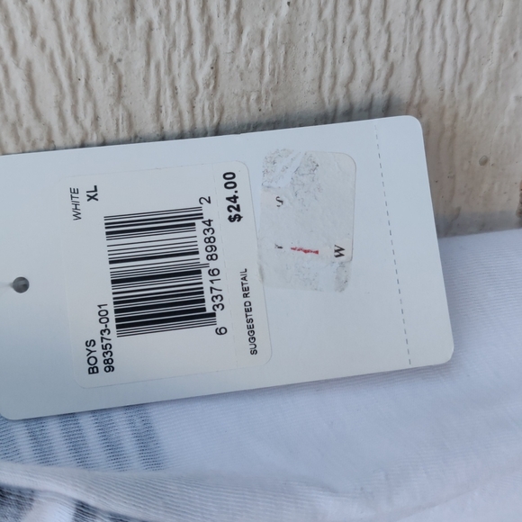 Hurley boy's shirt size XL - Picture 4 of 6